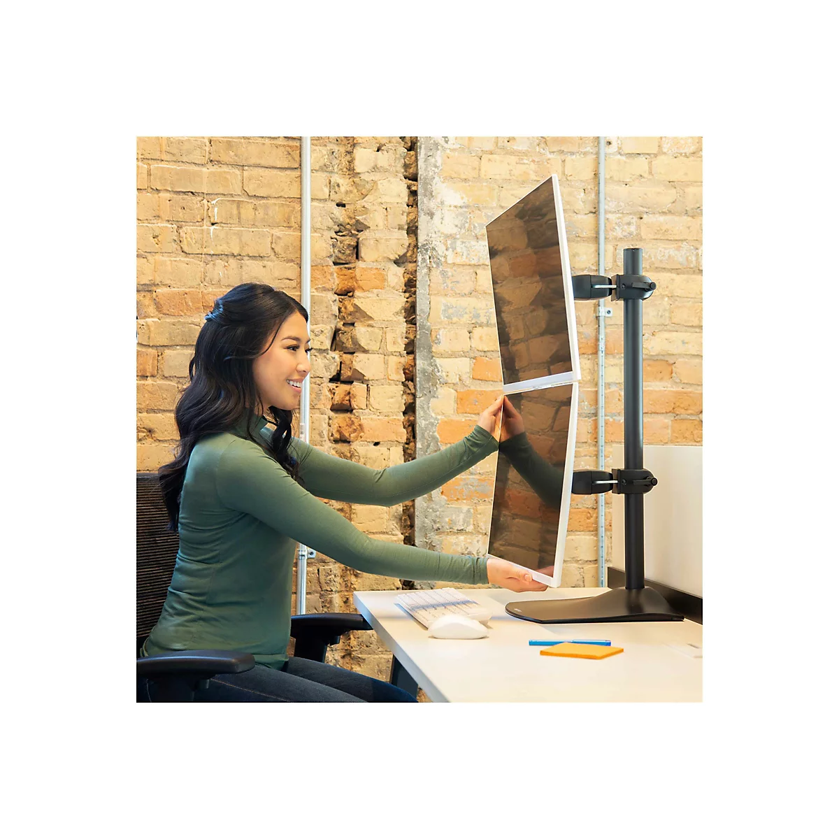 Ergotron DS100 - Befestigungskit (28' Stange, Basis, 2 Drehgelenke, 2 VESA-Adapter) - schmal - für 2 LCD-Displays - Stahl, Aluminium - Schwarz
