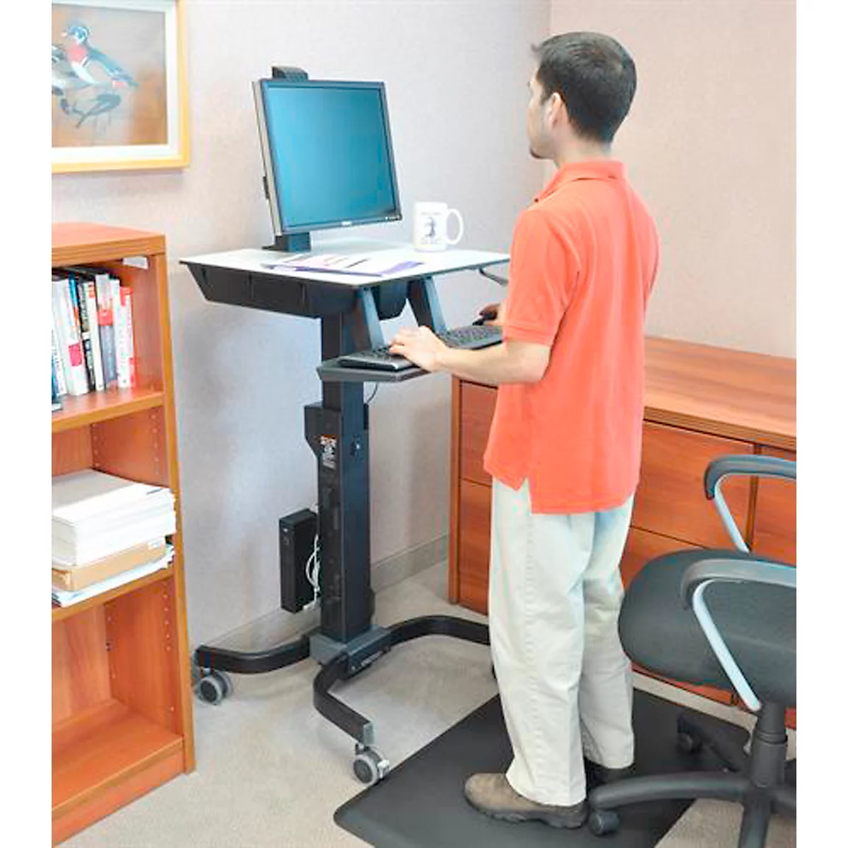 ergotron® WorkFit-C Single HD zit-sta werkplek, werkblad, in hoogte verstelbare monitorarm &amp; toetsenbordblad, kabelmanagement, zwart-grijs