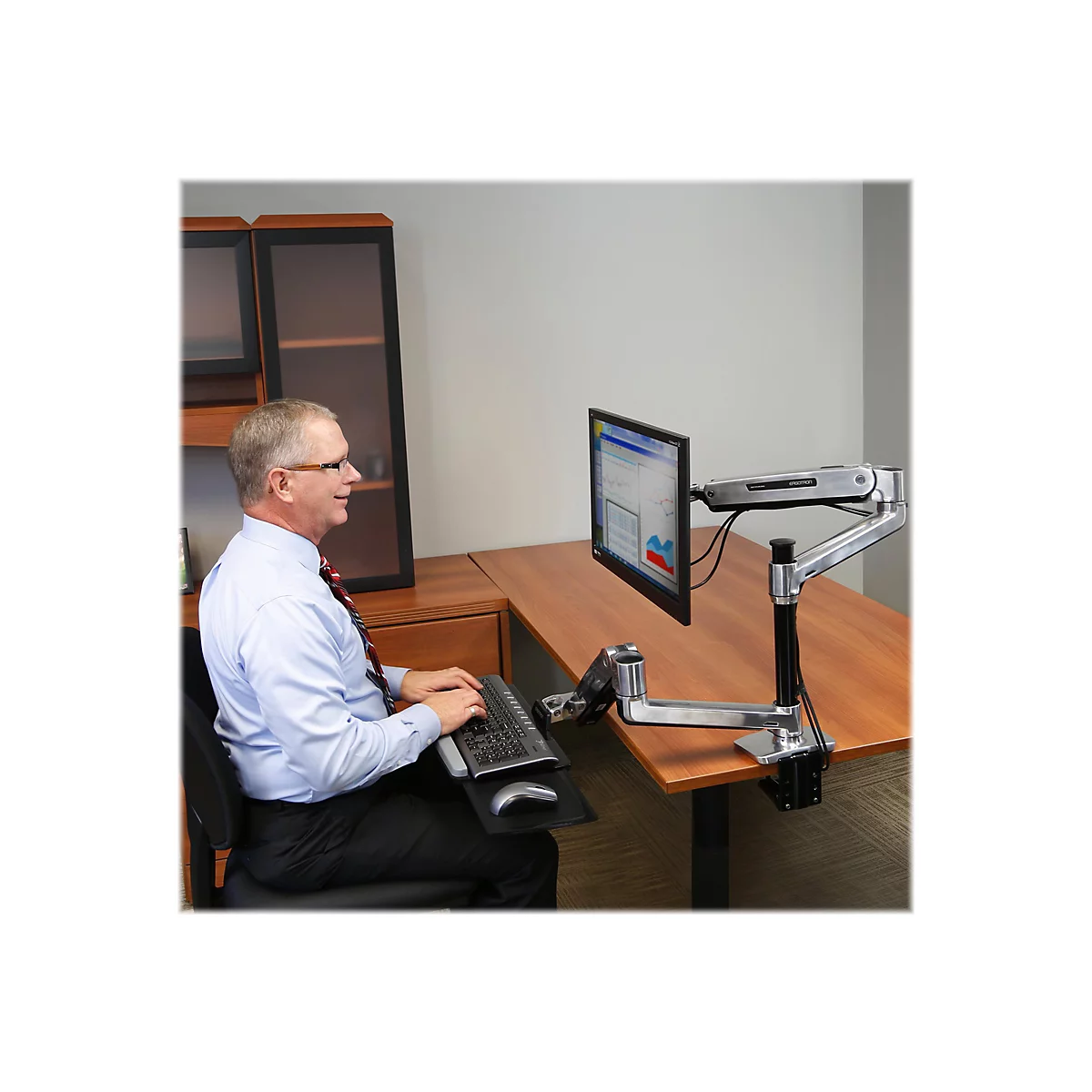 Ergotron WorkFit-LX - Stehender Tischwandler - Polished Aluminum
