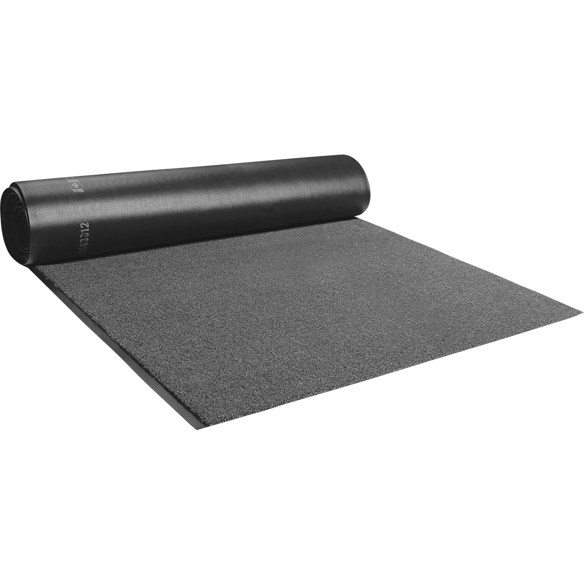 Rollo de alfombra negra; parcialmente desenrollado sobre una superficie gris.