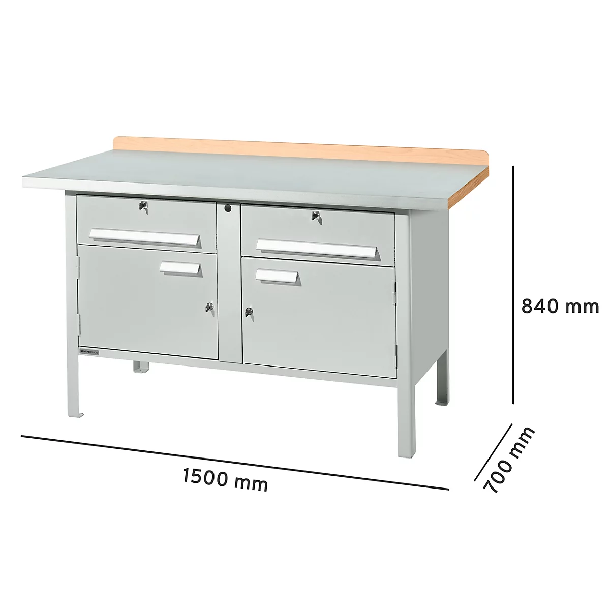Établi en métal avec plan de travail en bois. Dimensions : 1500 x 700 x 840 mm.