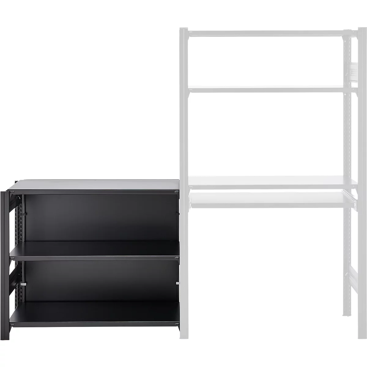 Une étagère noire à trois niveaux. À droite, un support d'étagère blanc.