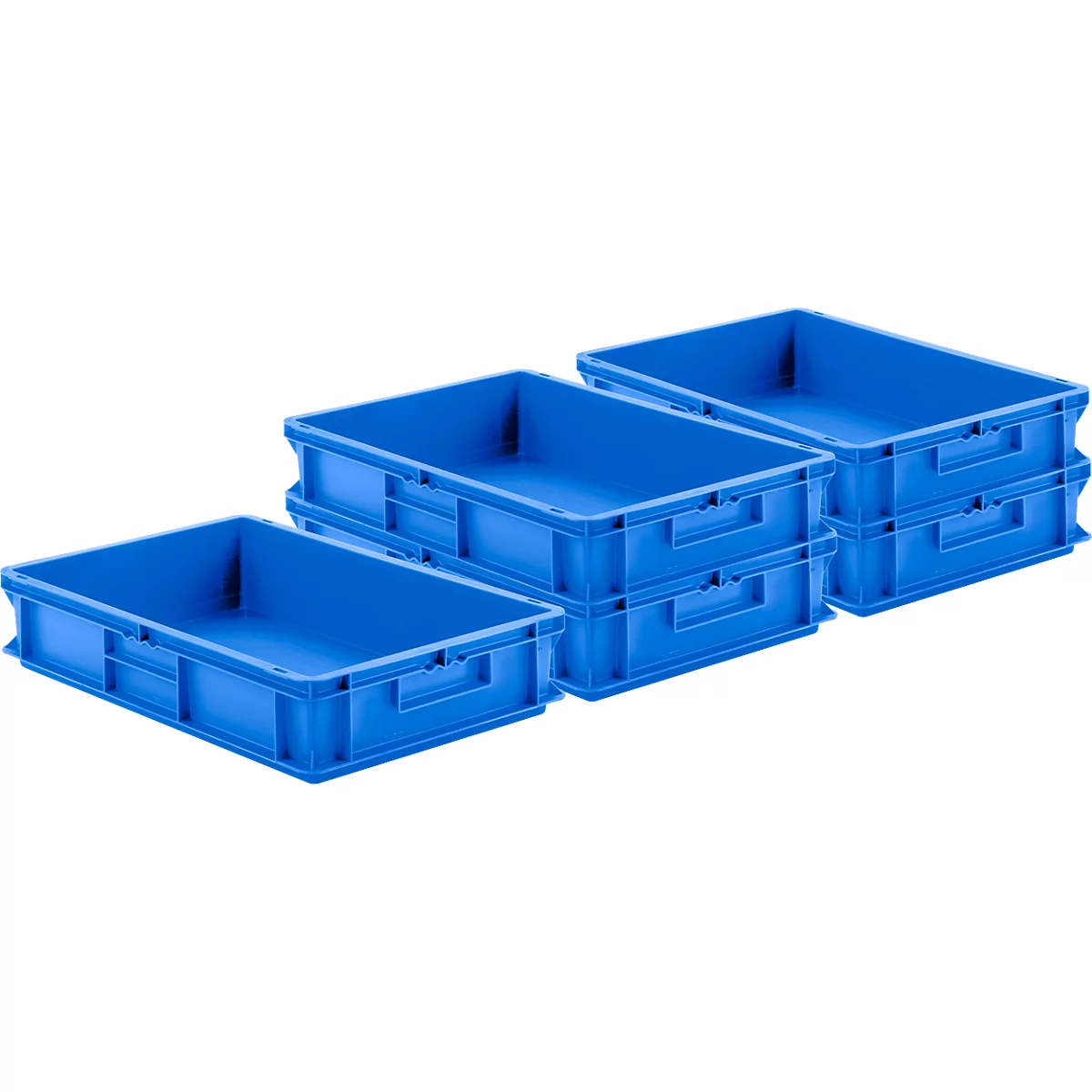 Drie blauwe plastic dozen, gestapeld en naast elkaar geplaatst.