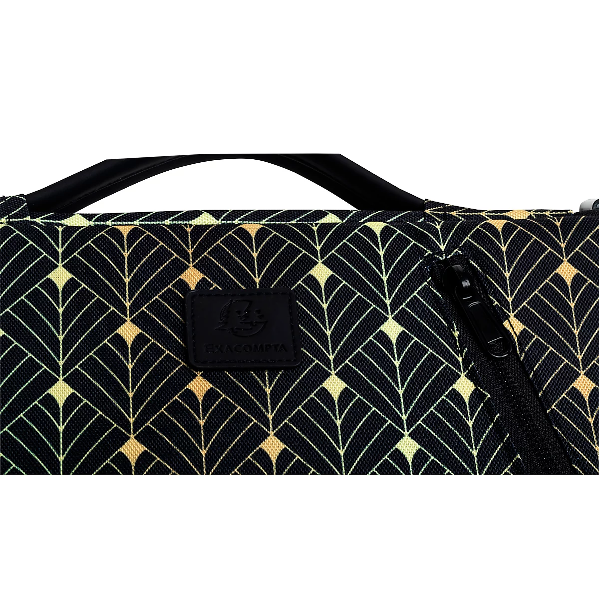 Detailansicht einer schwarzen Tasche mit goldenem geometrischen Muster und Reißverschluss.