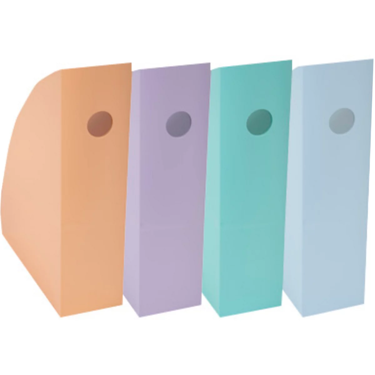 Vier farbige Pappmagazine nebeneinander, in Pastelltönen von Orange, Lila, Türkis und Hellblau. Jeder hat ein rundes Loch.
