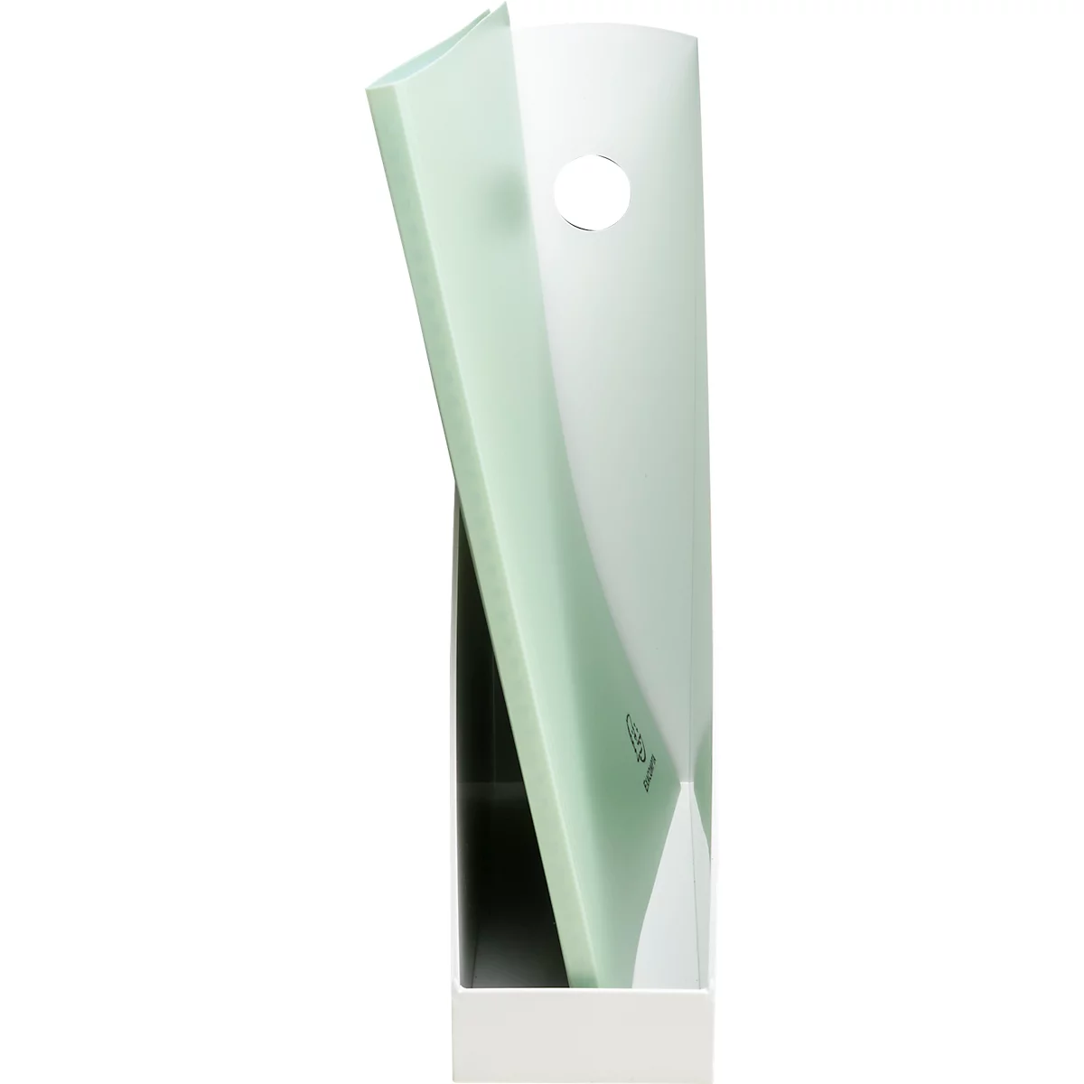 Helder, hoekig kopje met lichtgroene binnenwand en uitsparing. Witte basis hieronder. Inscriptie op de binnenwand.