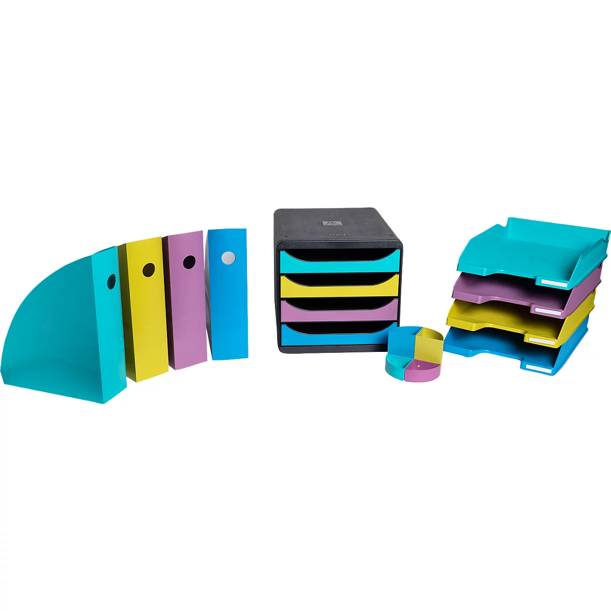 Accessoires de bureau colorés : dossiers, tiroirs et bacs à papier de différentes couleurs.