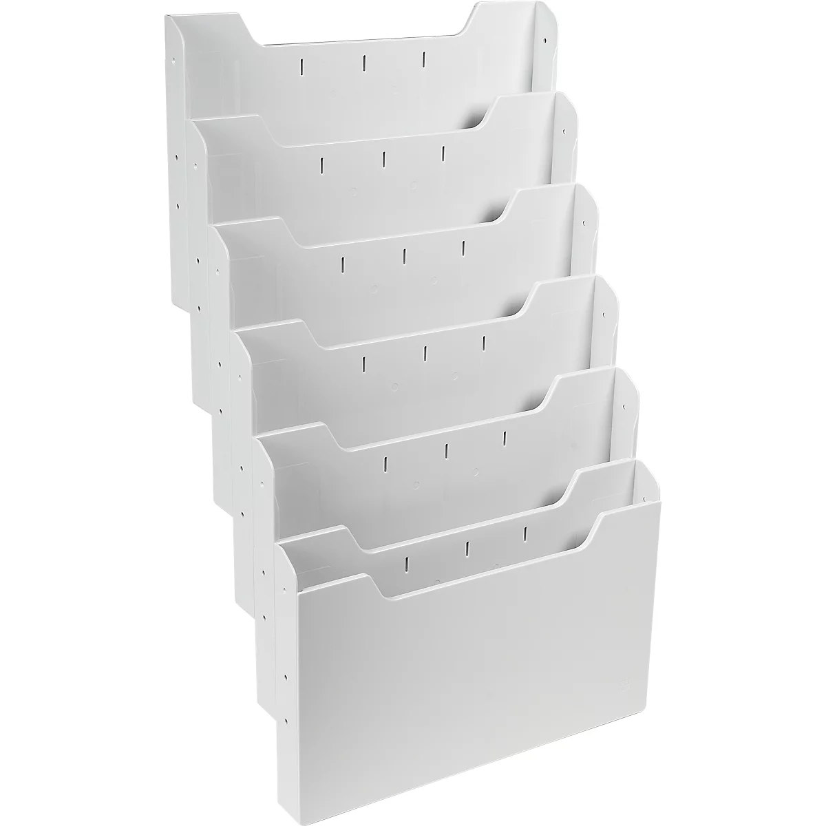 Sechs weiße Dokumentenablagen, gestapelt und leicht versetzt angeordnet.