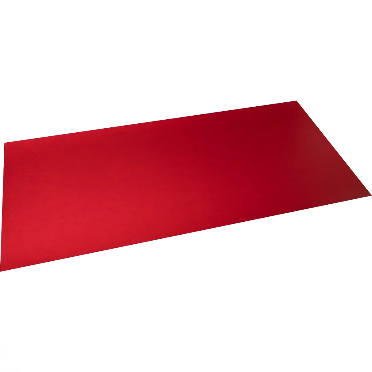 Ein rotes, rechteckiges Blatt Papier oder Karton, leicht schräg von oben fotografiert.
