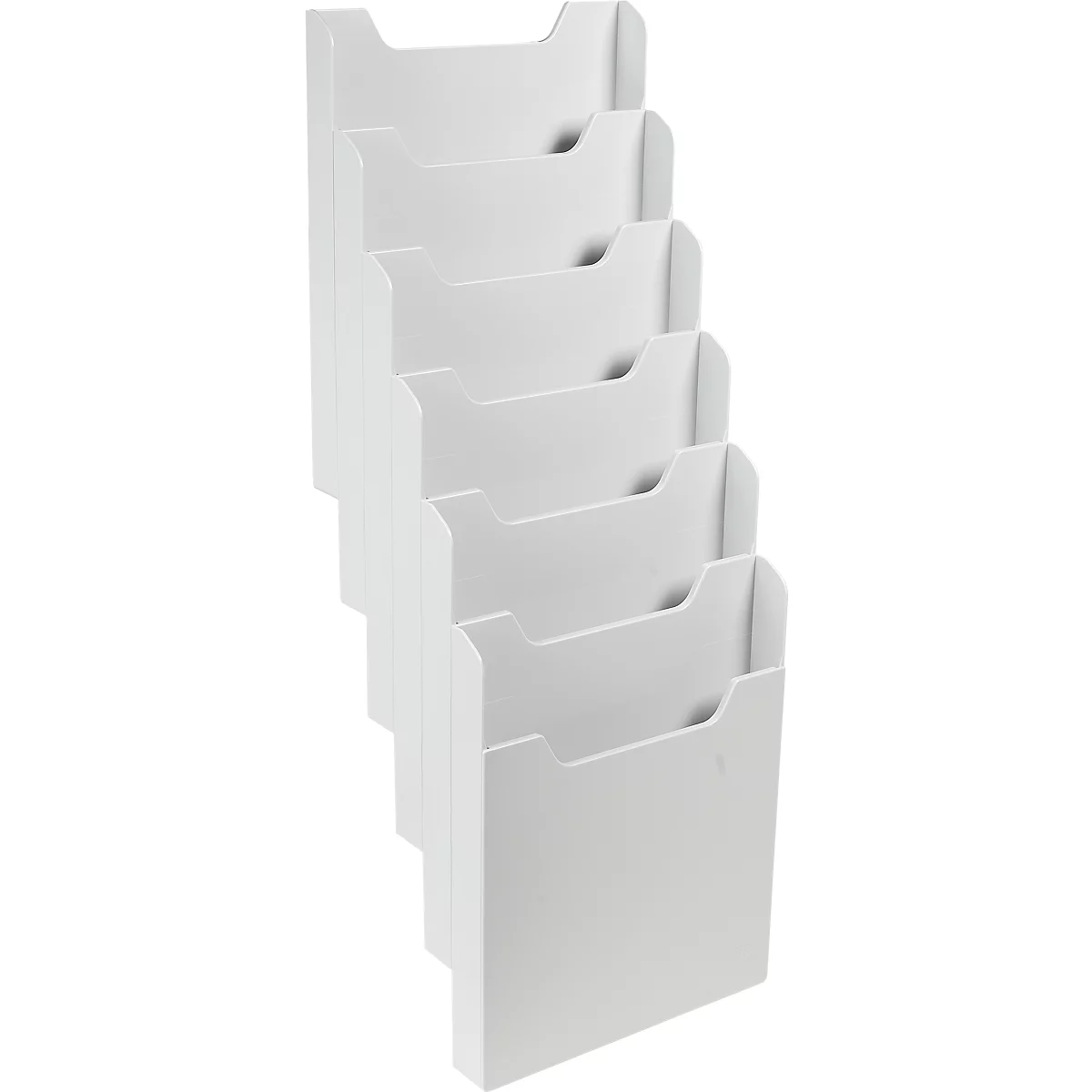 Mehrere weiße Dokumentenablagen, gestapelt und leicht schräg, um einen besseren Zugriff zu ermöglichen.