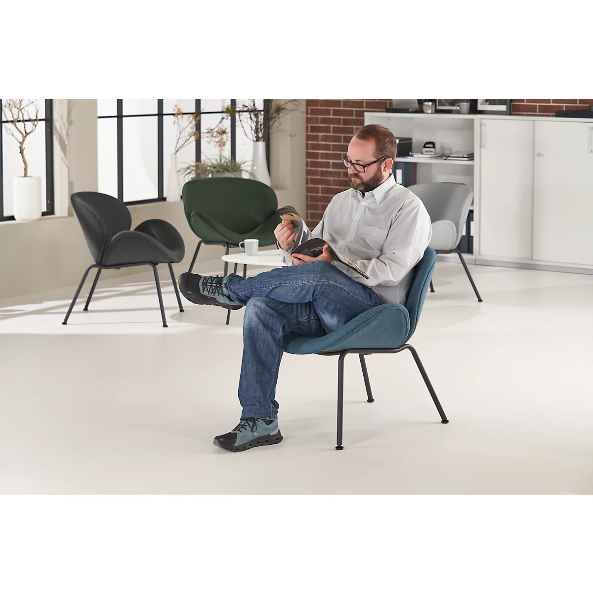 Fauteuil SMILE Paperflow - polyurethaanschuim - staal en polyester - zwart en blauw