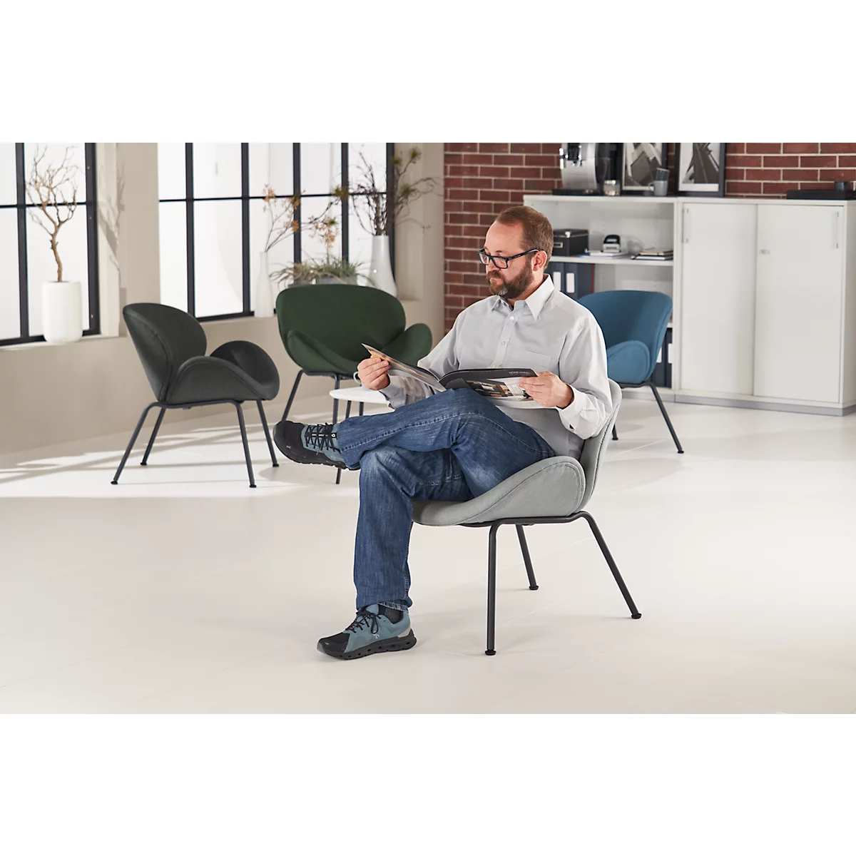Fauteuil SMILE Paperflow - polyurethaanschuim - staal en polyester - zwart en grijs