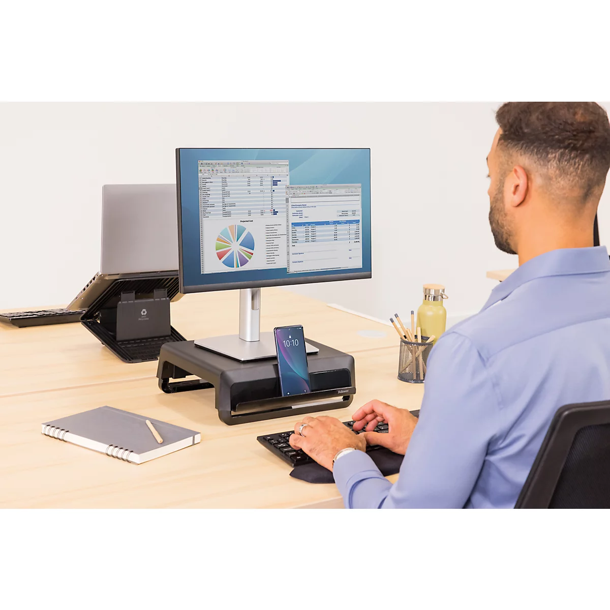 Fellowes Breyta™ Support d'écran, réglable en hauteur sur 3 niveaux, L 354 x P 304 x H 82-151 mm, 100% plastique recyclé, noir