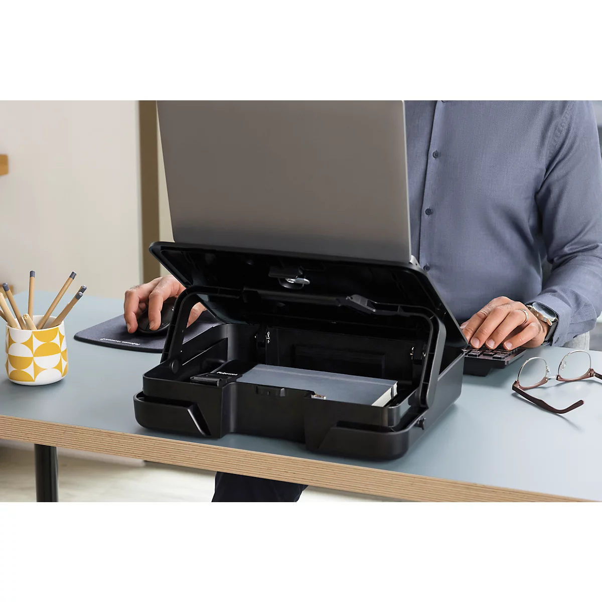 Fellowes® Notebooktasche Breyta Toolbox, bis 14 Zoll, Zylinderschloss, Laptopständer, ABS, schwarz