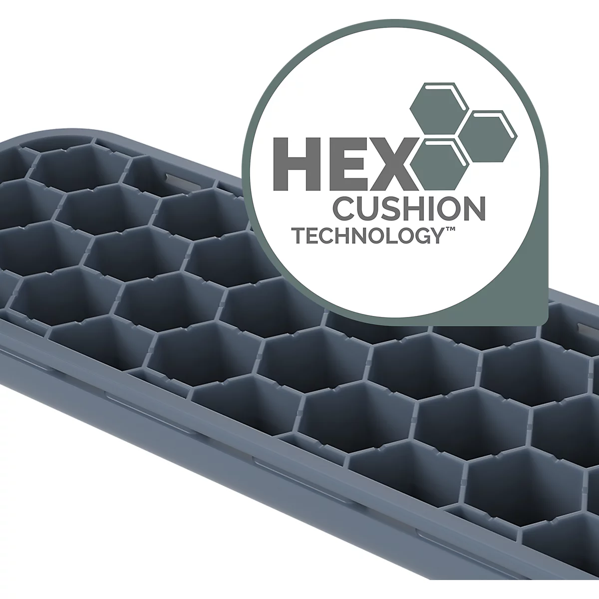 Gros plan d'un bac à glaçons gris avec motif en nid d'abeille. En haut à droite, un cercle avec le texte 'HEX CUSHION TECHNOLOGY'.