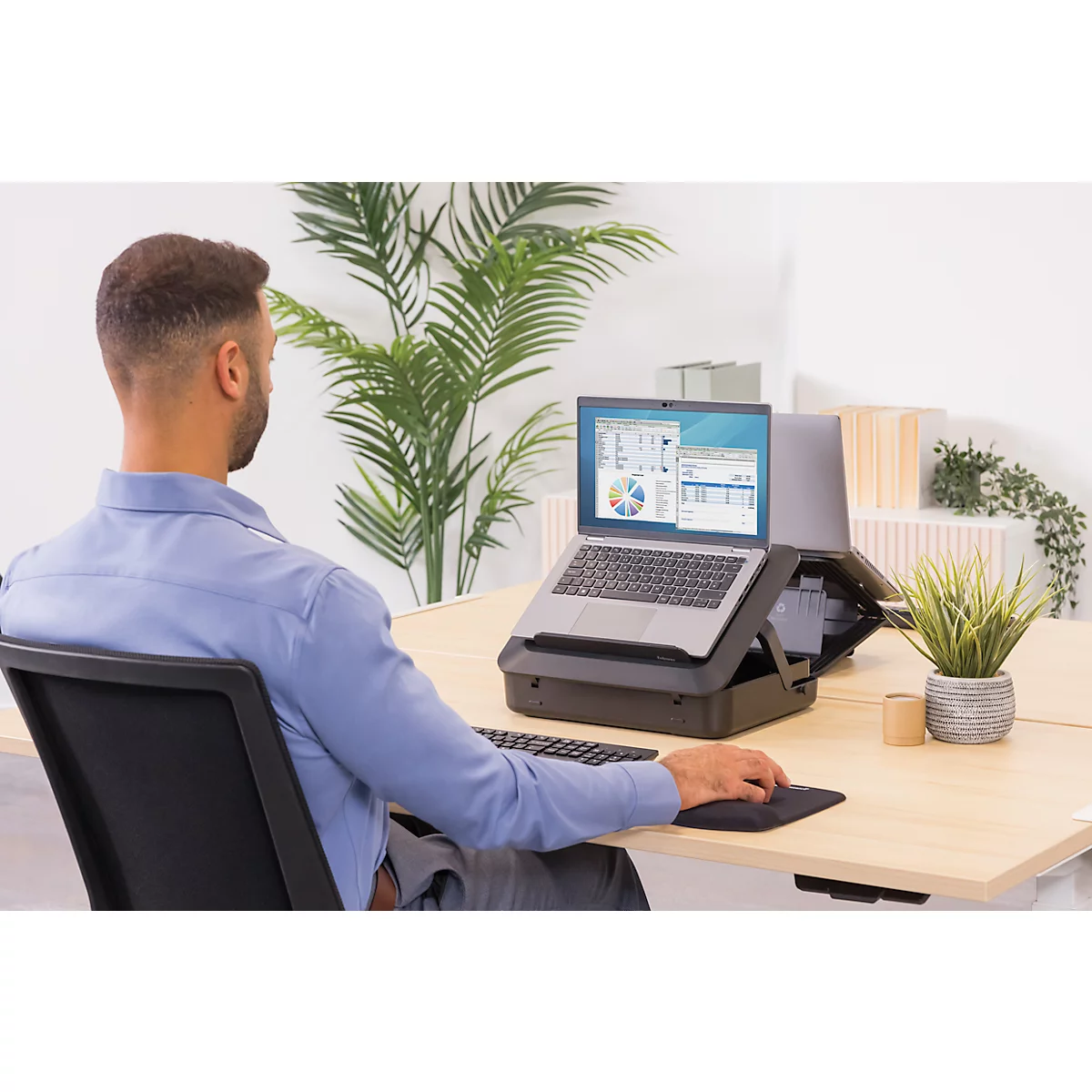 Fellowes® Sacoche pour ordinateur portable Breyta Toolbox, jusqu'à 14 pouces, serrure à cylindre, support pour ordinateur portable, ABS, noir