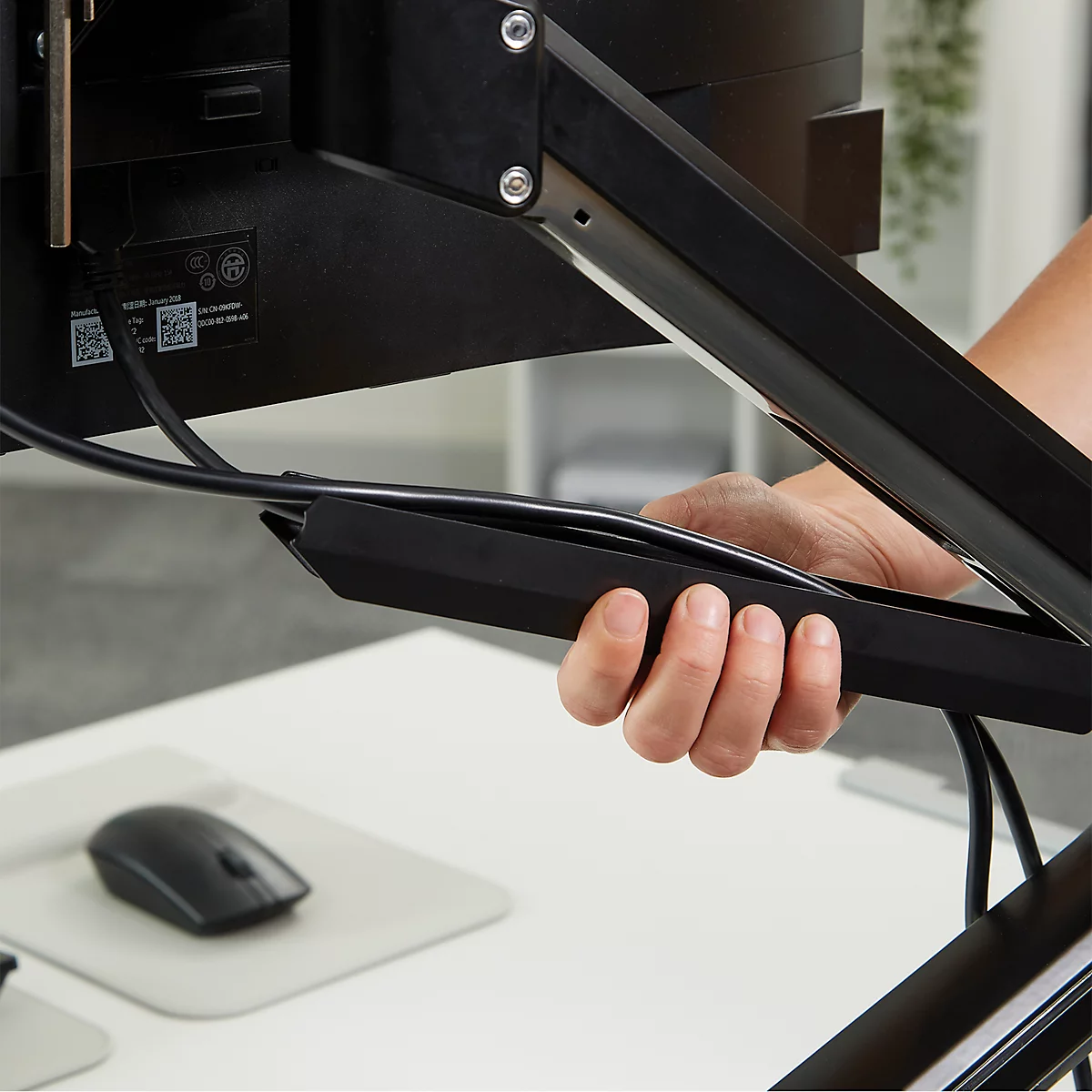 Fellowes® Tallo™ monitor arm, voor 2 beeldschermen tot 40' &amp; tot 9 kg elk, in hoogte verstelbaar/draaien/zwenken/kantelen, gaslift, kabelgeleiding, tafelklem, zwart