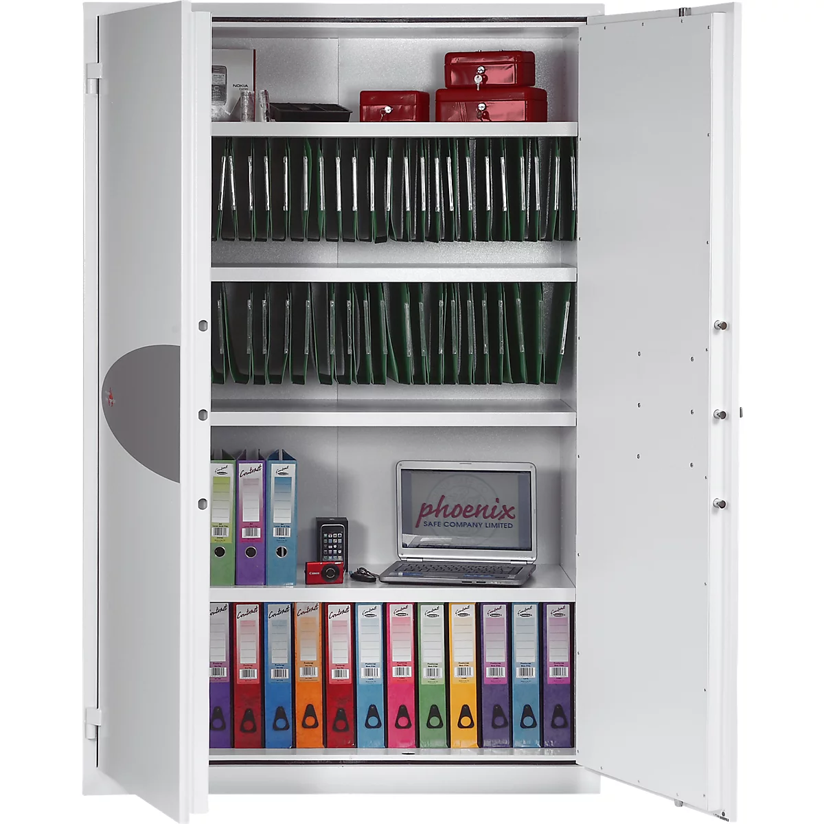 Ein weißer, offener Stahlschrank gefüllt mit Aktenordnern, Dokumenten und einem Laptop.