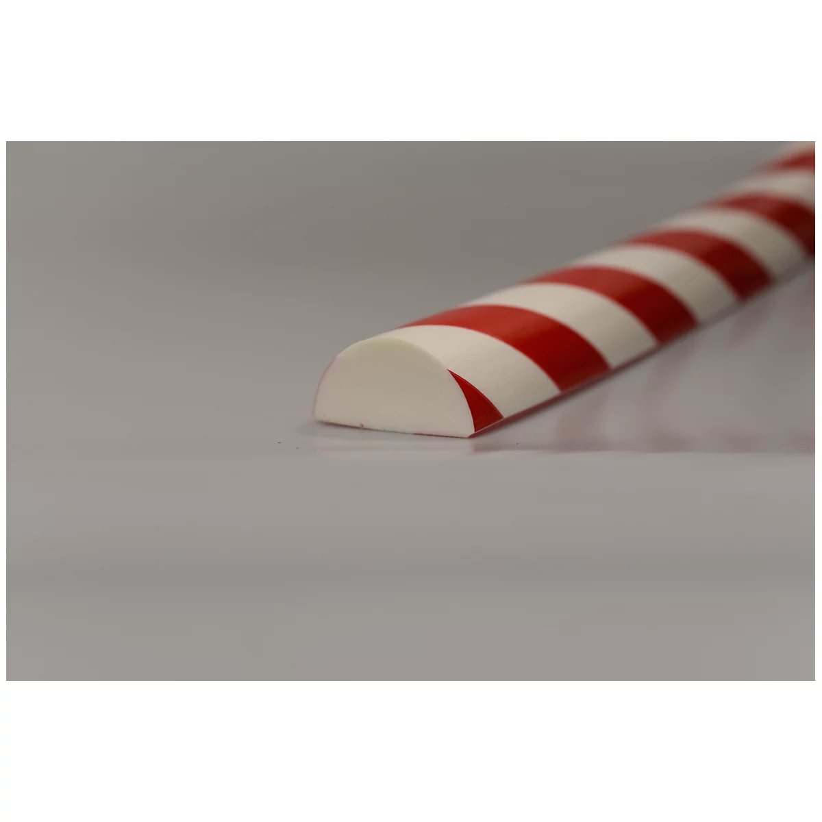 Flächenschutz Typ C+, 1-m-Stück, weiß/rot