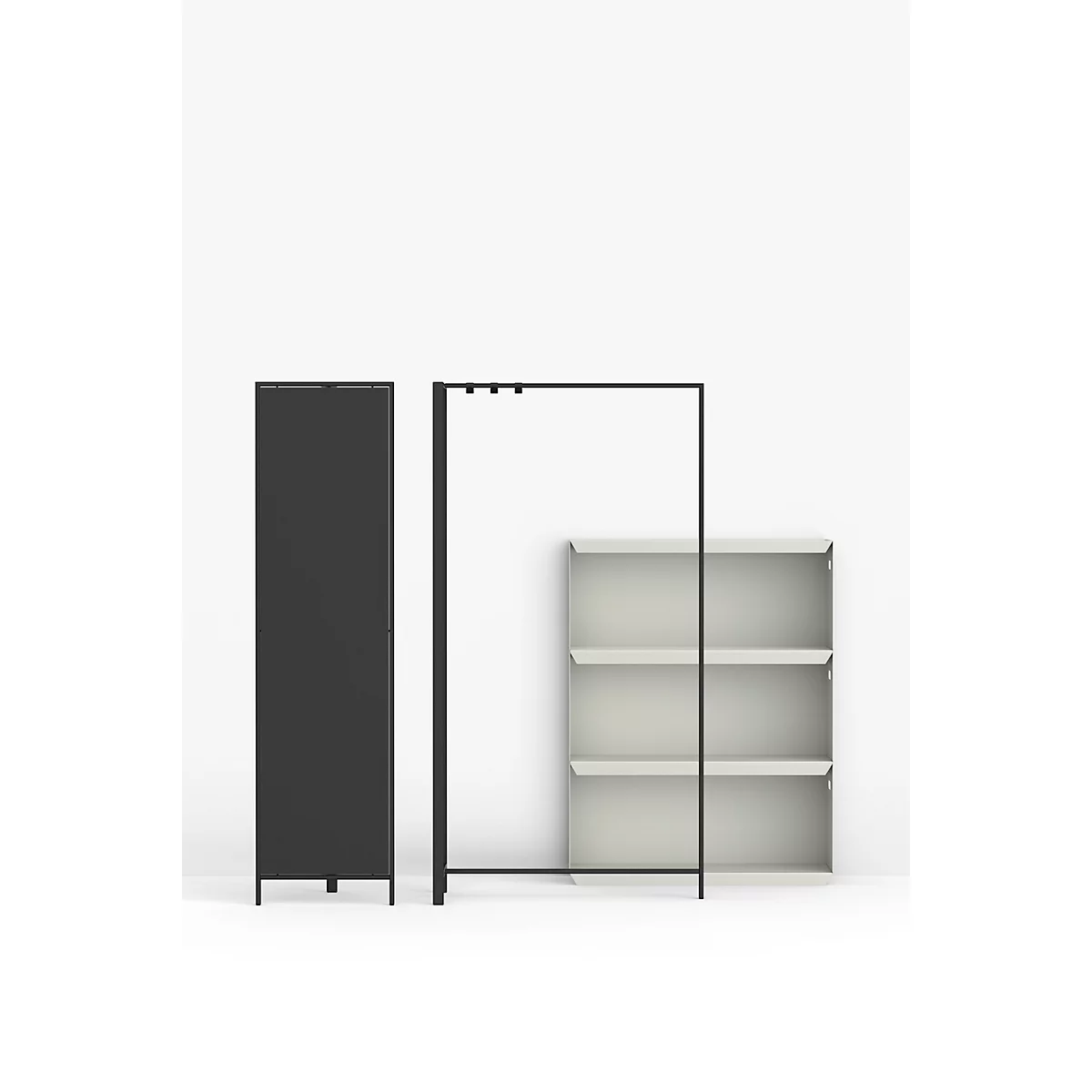 Drei Möbelstücke vor weißem Hintergrund: Ein dunkler Schrank, ein Kleiderständer und ein Regal mit drei Ebenen.