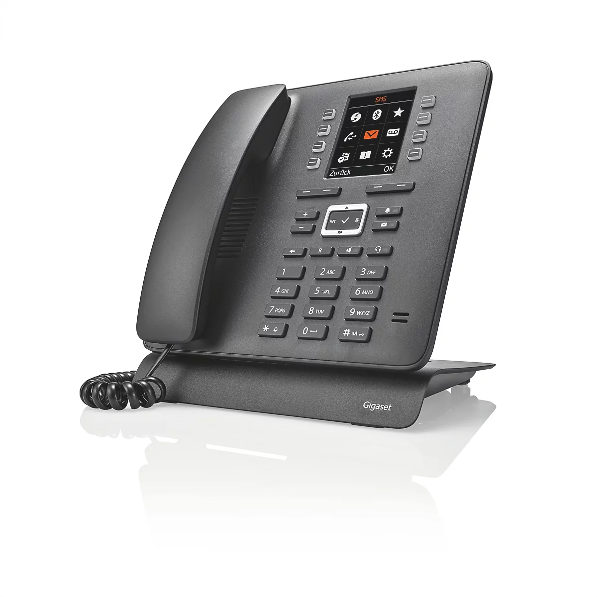 Schwarzes Gigaset Tischtelefon mit Display und Ziffernblock vor neutralem Hintergrund.