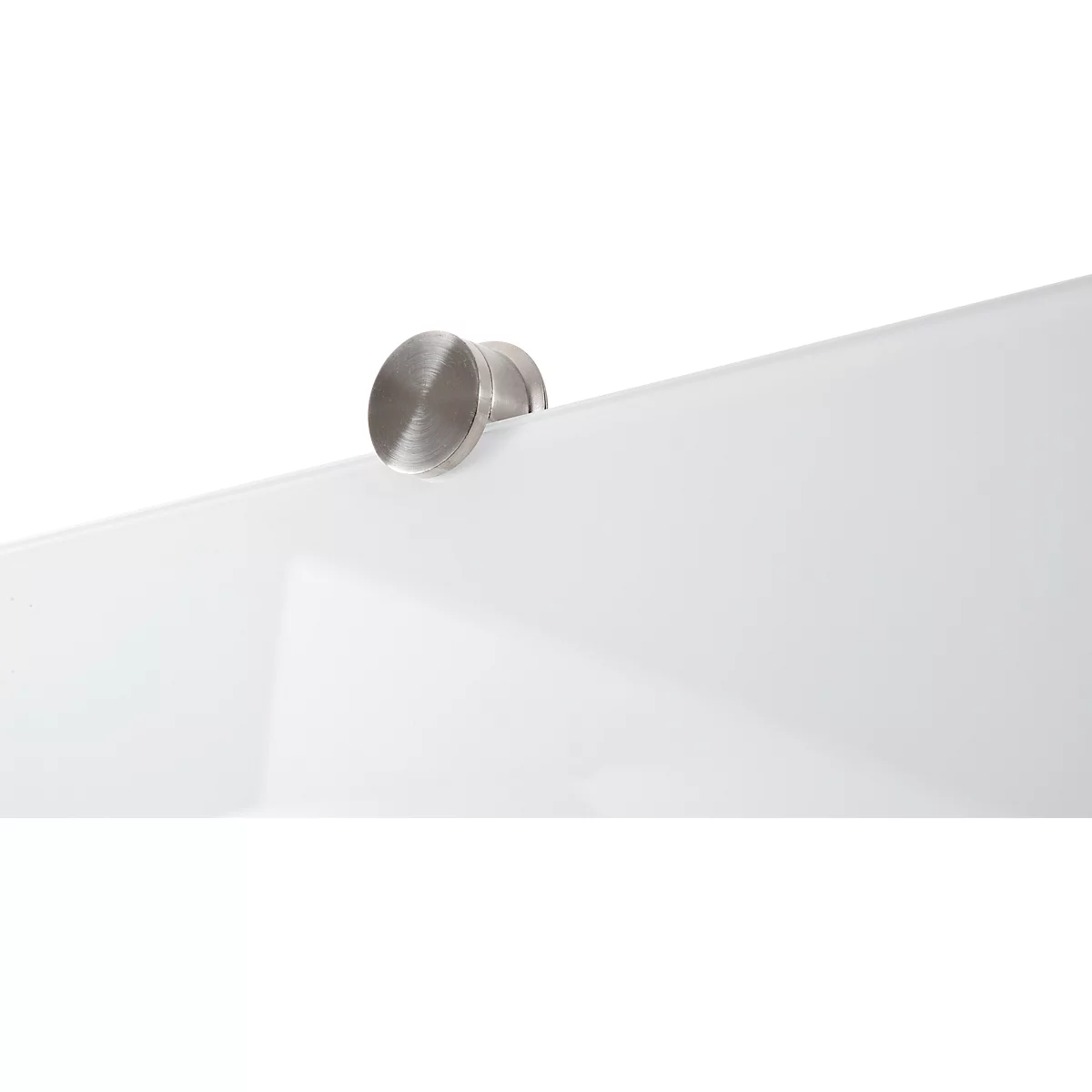 Close-up: A silver knob on a white, glossy surface, probably a door or drawer.