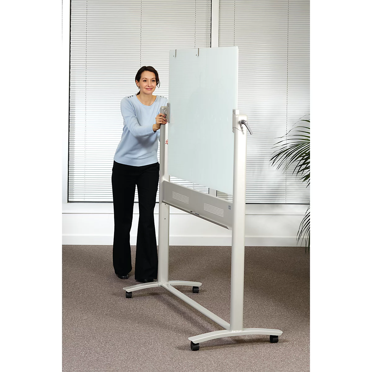 Glastafel Nobo Diamond, fahrbar, magnethaftend, Arbeitsfläche 1200 x 900 mm