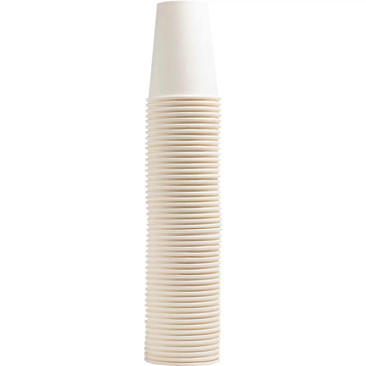 Pile de gobelets en papier blanc. Les gobelets sont emboîtés.