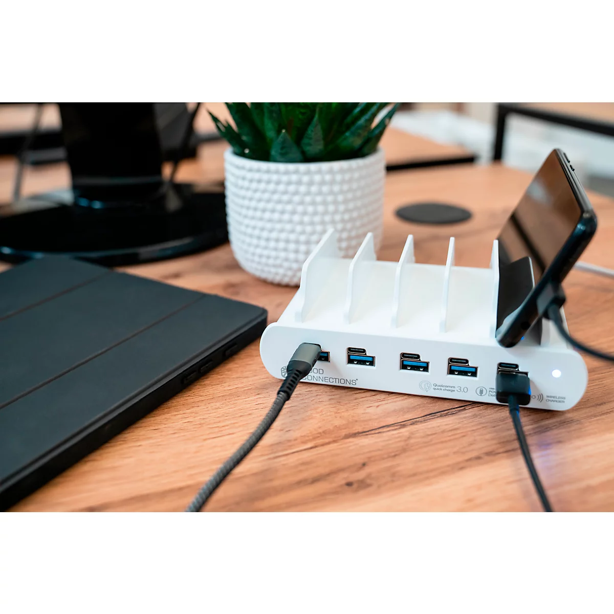 Good Connections draadloze lader, Qi-enabled, vermogen 15 W, voor USB desktop snellaadstation met 110 W, aansluiting aan linkerzijde, wit