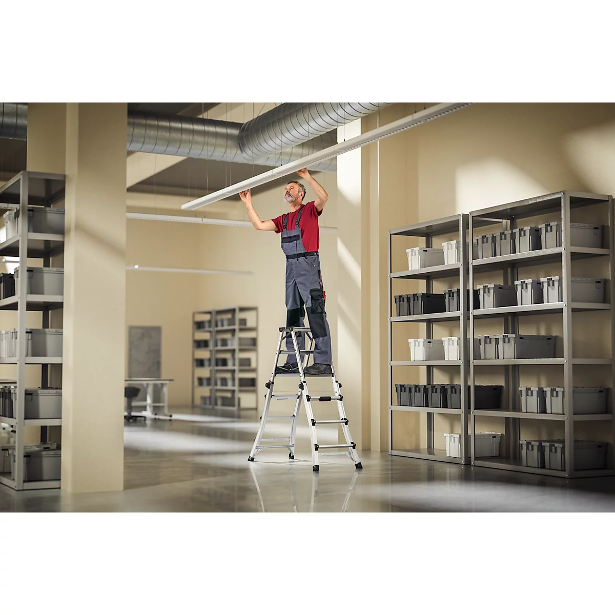 HAILO aluminium dubbele telescopische ladder D100, 2 x 4 - 2 x 6 treden, veiligheidsspreider, kunststof voeten, tot 287 cm werkhoogte, tot 150 kg