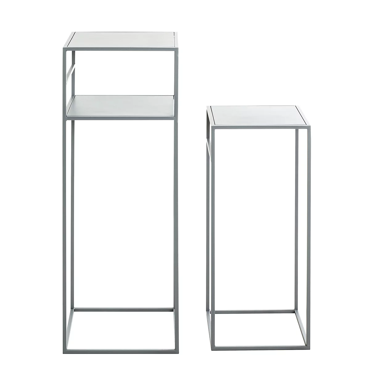 Twee grijze metalen planken met witte planken. Een hoge plank met twee planken, naast een lage, vierkante plank.