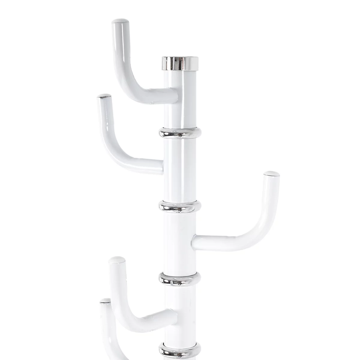 Witte, slanke kapstok met haken. Details: Zilveren accenten, bamboe-look, hoge stijl.
