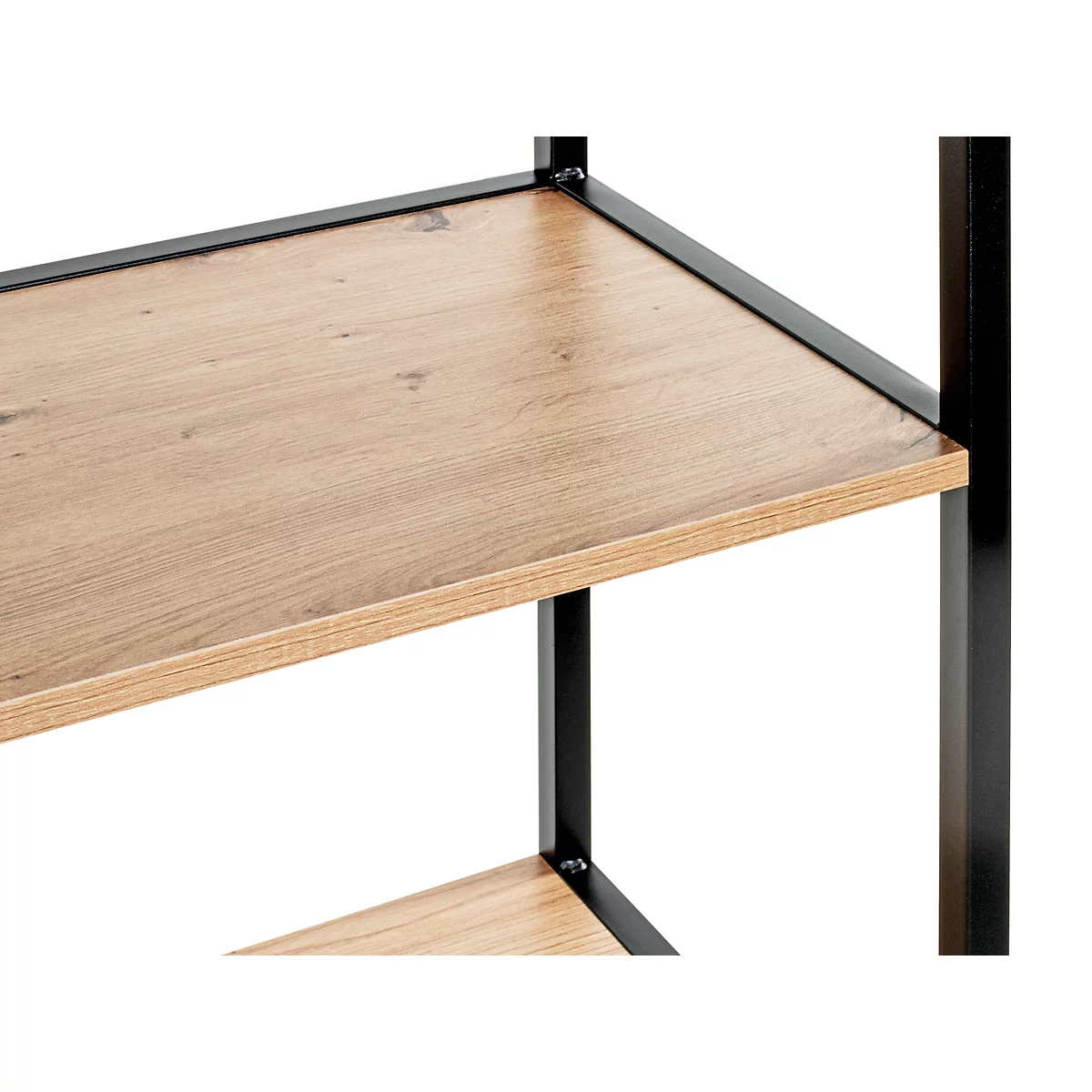 Close-up van een plank met houten planken en een zwart metalen frame. De planken tonen een houtnerf.