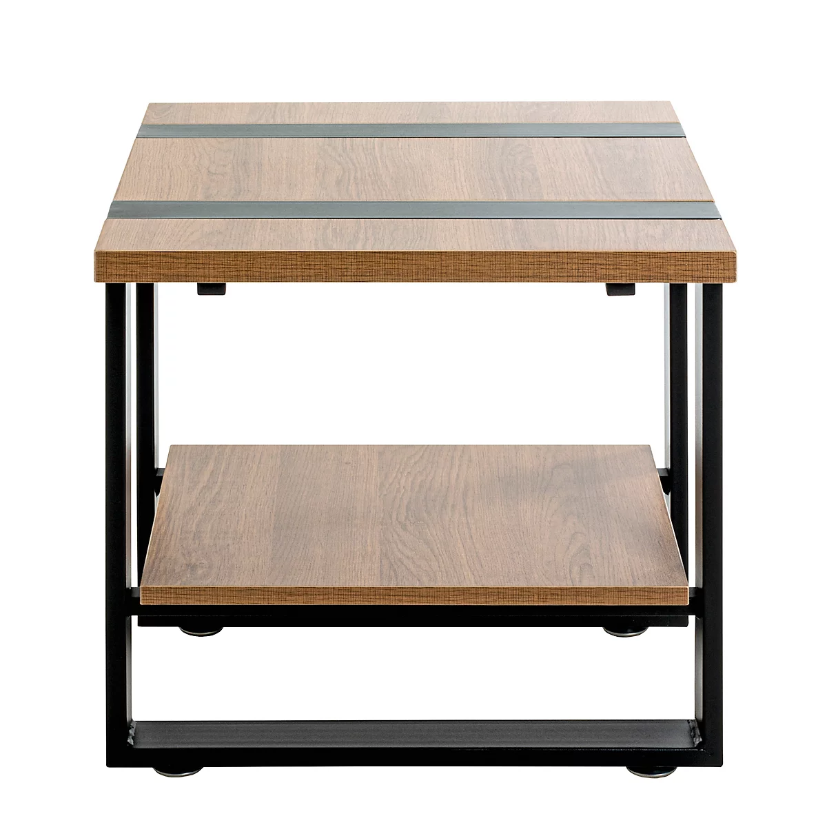 Table carrée avec effet bois. Deux bandes grises ornent le plateau. Cadre en métal noir avec étagère inférieure.
