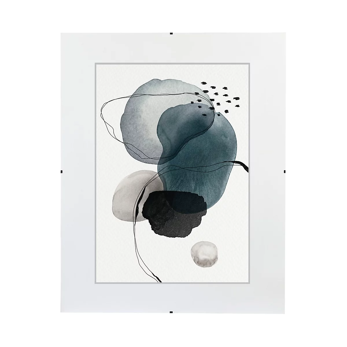 Image abstraite avec des champs de couleur bleus et noirs dans un cadre blanc. Une fine ligne noire traverse les formes.