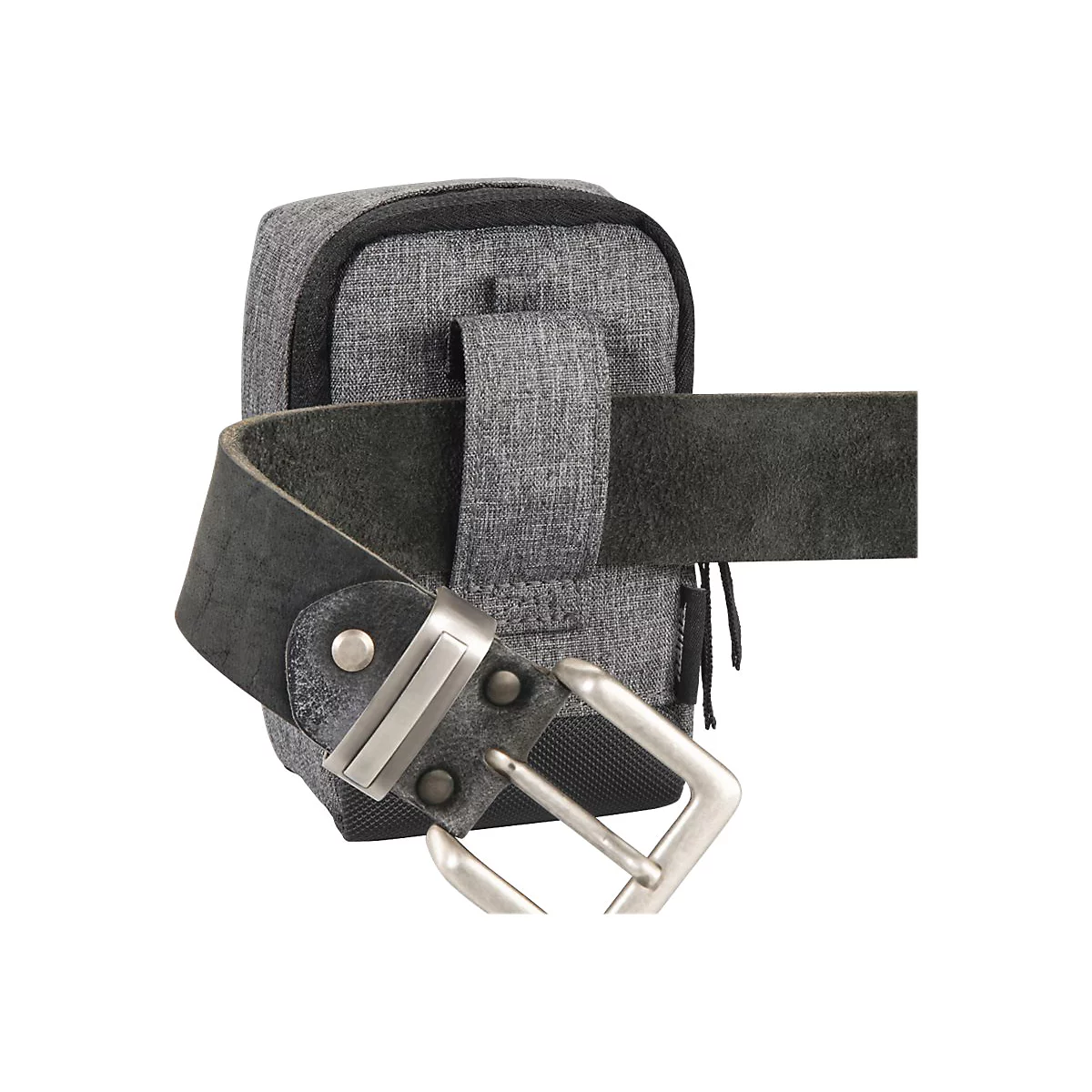 Graue Gürteltasche aus Stoff mit schwarzem Ledergürtel auf weißem Hintergrund.