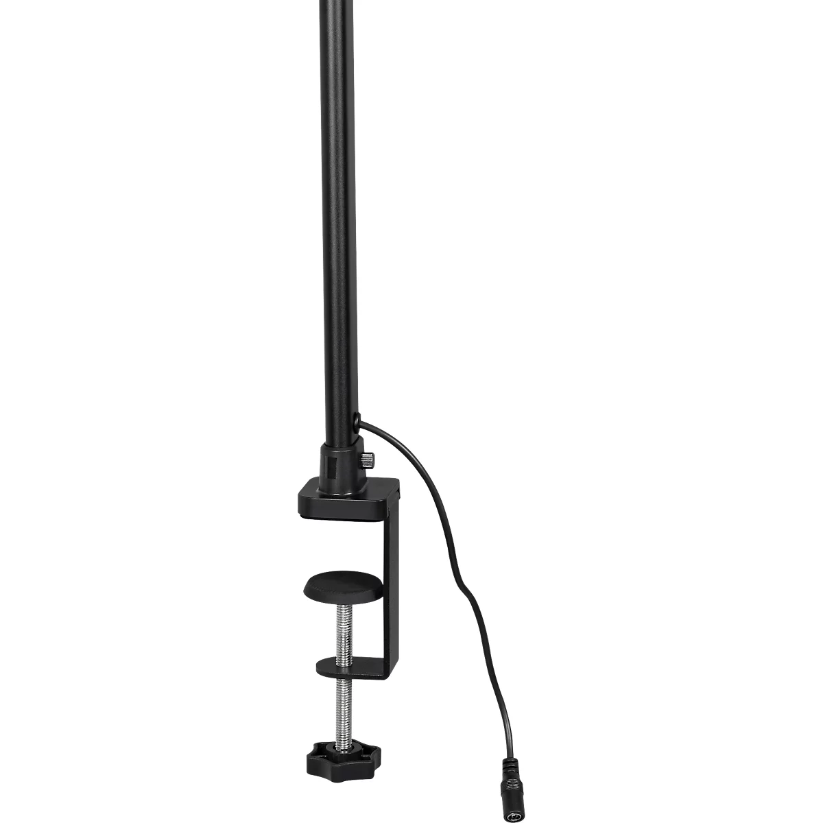 Zwarte monitorbevestiging met klem. Een lange cilindrische buis is bevestigd aan een beugel, met een kabel die langs loopt.