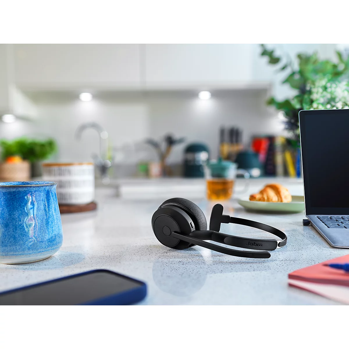 Headset Jabra Evolve2 55 link380a Mono, Reichweite bis 30 m, bis 10 h, MS-Teams optimiert, schwarz