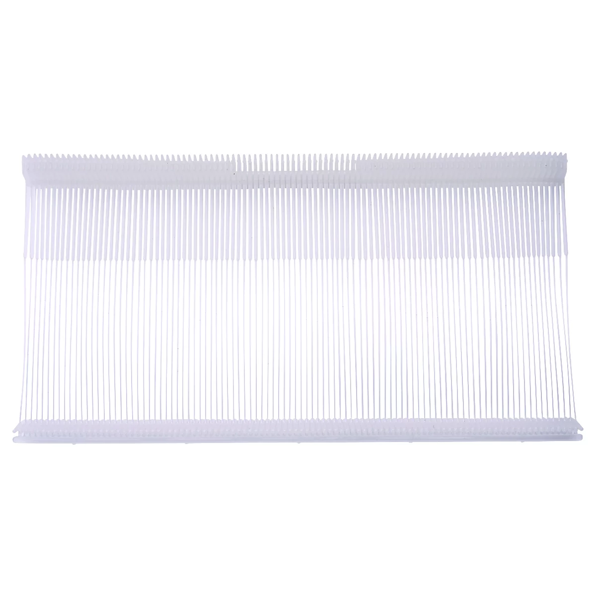 Graue Kamera-Umrisszeichnung auf weißem Hintergrund.