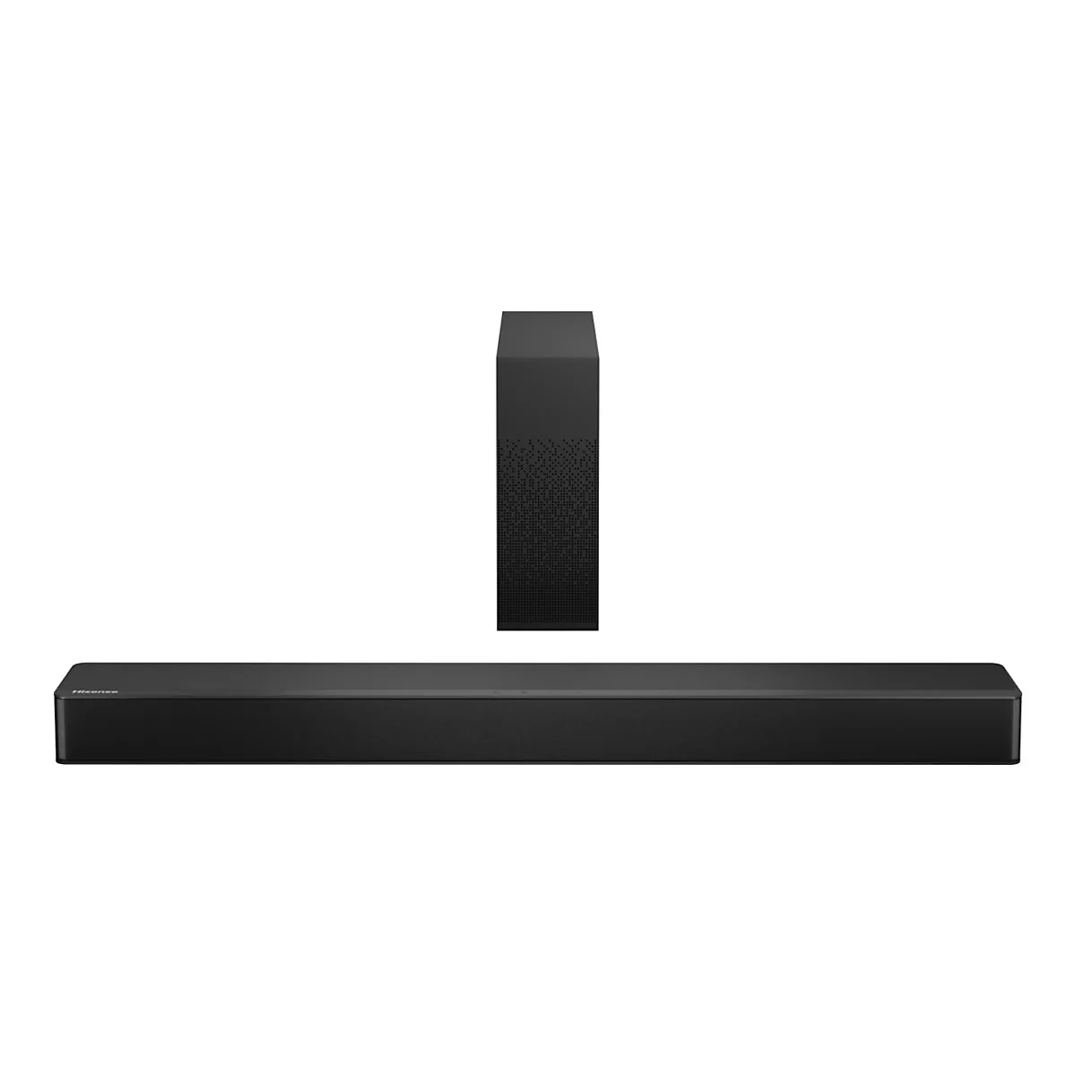 Schwarze Hisense Soundbar und vertikaler Subwoofer vor weißem Hintergrund.