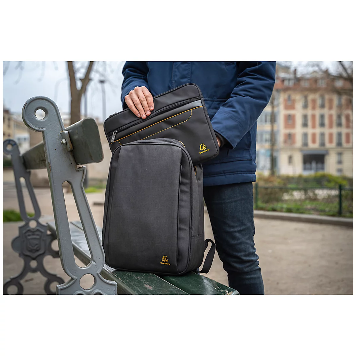 Housse pour ordinateur portable Exacompta Exactive®, pour 1 ordinateur portable ou tablette jusqu'à 13,3″,1 poche zippée, tissu polyester imperméable, noir