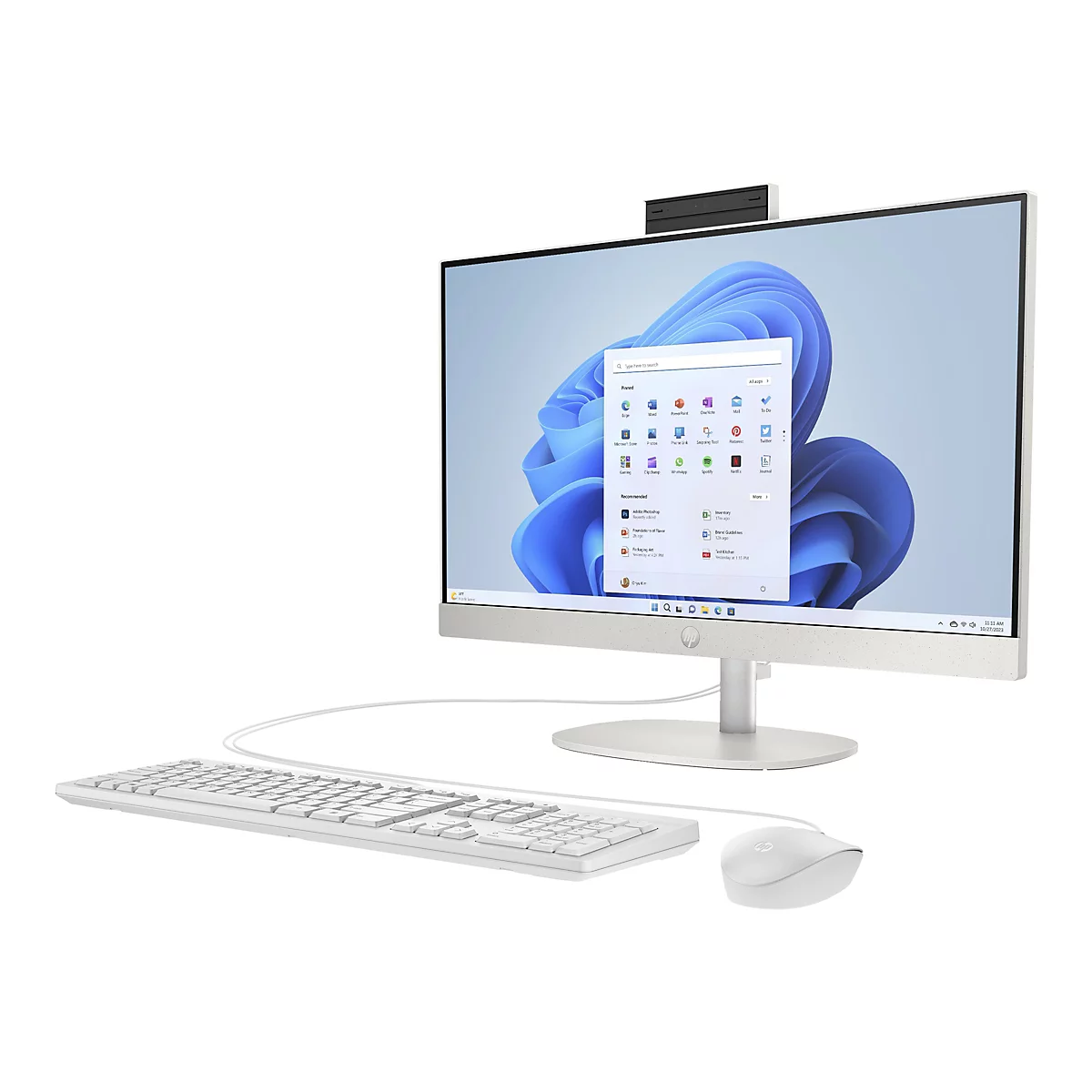 Ein weißer HP All-in-One-Computer mit Tastatur und Maus. Der Bildschirm zeigt die Windows 11-Oberfläche mit Anwendungen. Die Tastatur und Maus sind weiß.