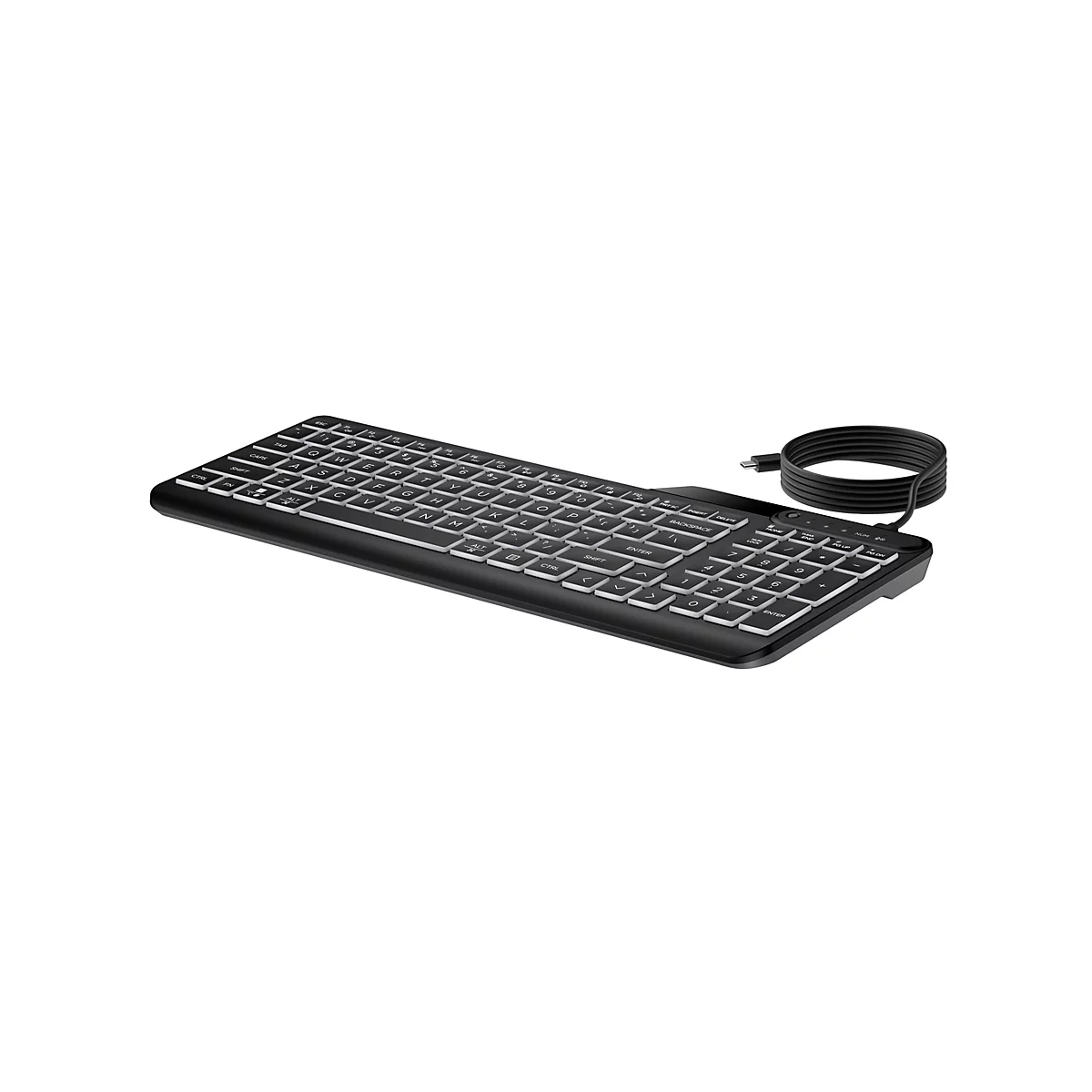 Schwarze, flache Computertastatur mit Kabel in Perspektive vor weißem Hintergrund.