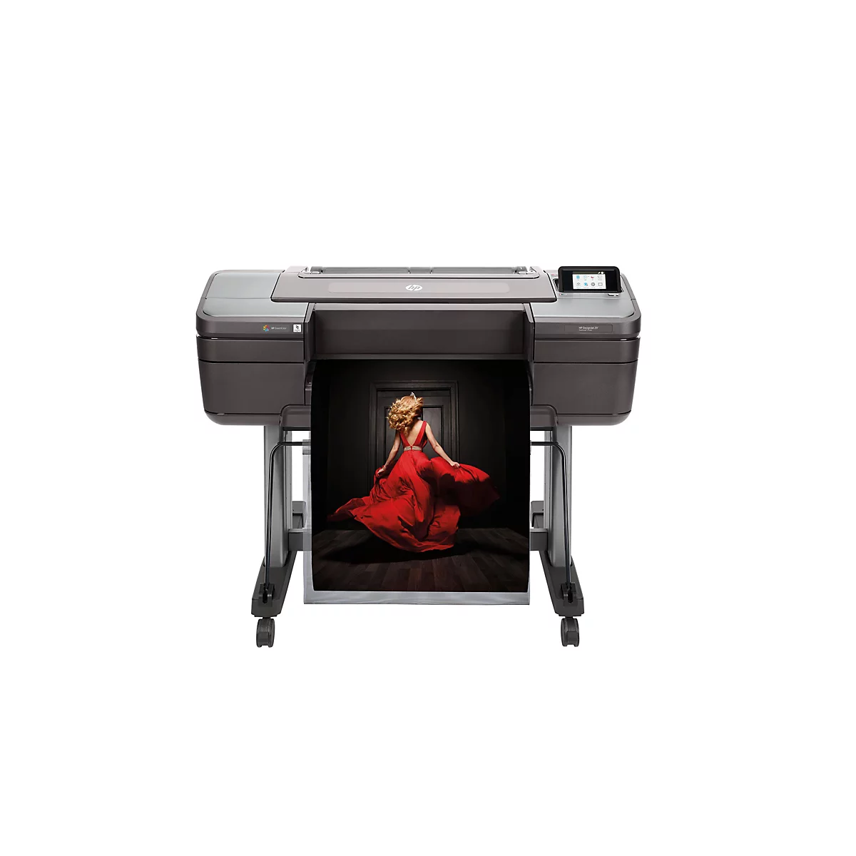 Ein HP DesignJet Z9 Drucker mit einem Bild, das im Druckausgang herauskommt. Das Bild zeigt eine Frau in einem roten Kleid.