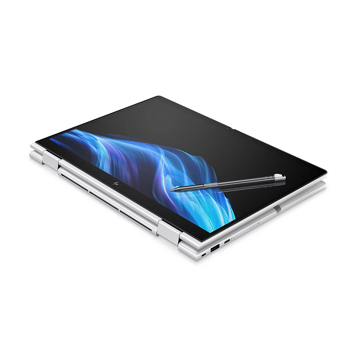 Ein silbernes HP 2-in-1-Laptop mit Stift, auf weißem Hintergrund.