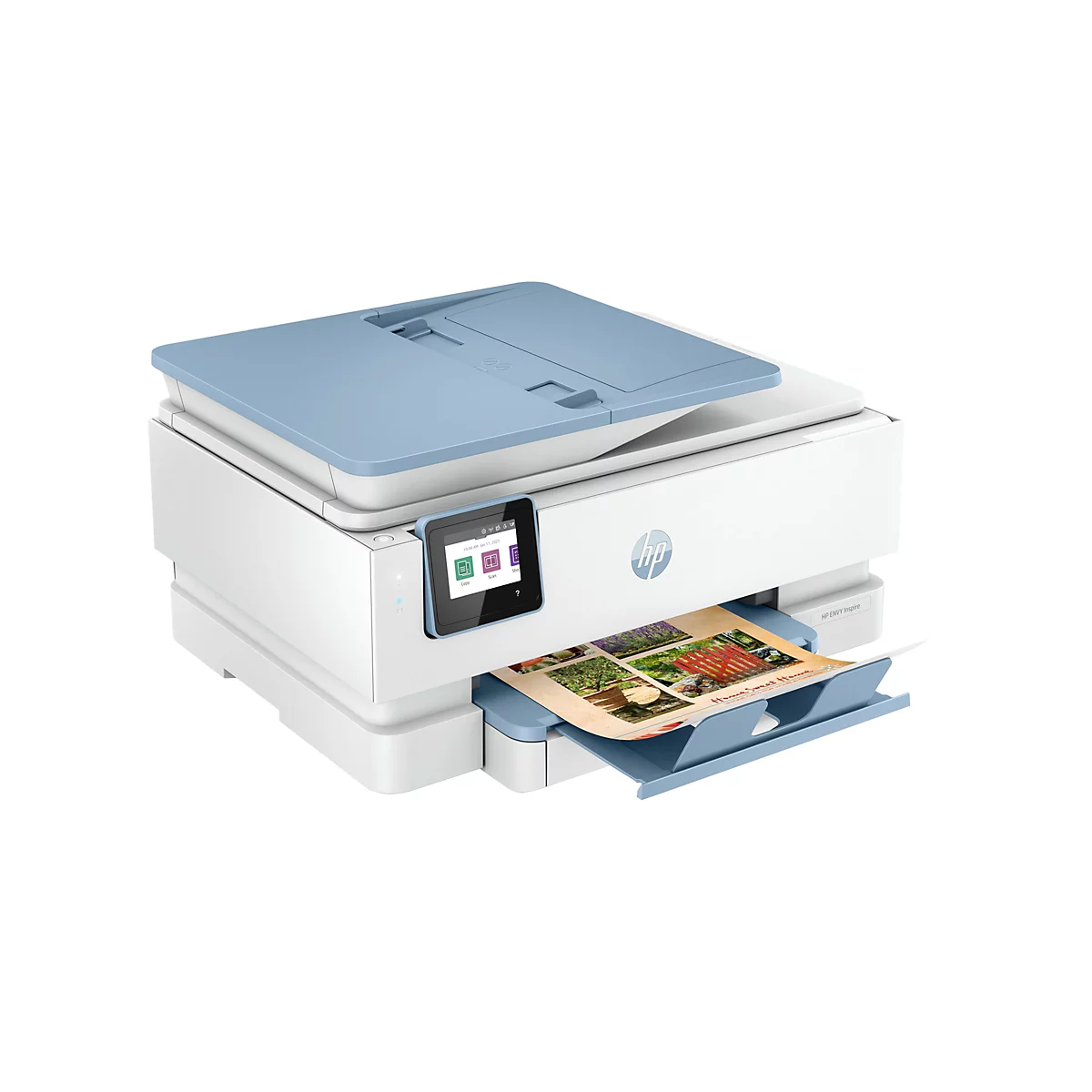 Ein weiß-blaues HP ENVY Inspire Multifunktionsgerät, das ein bedrucktes Papier mit Gartenmotiven ausgibt. Der Bildschirm zeigt Optionen für Kopie, Scan usw.