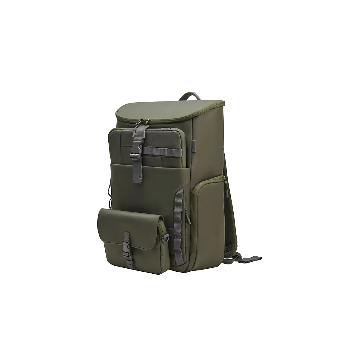 Ein olivgrüner Rucksack mit aufgesetzten Taschen und Steckverschlüssen vor weißem Hintergrund.