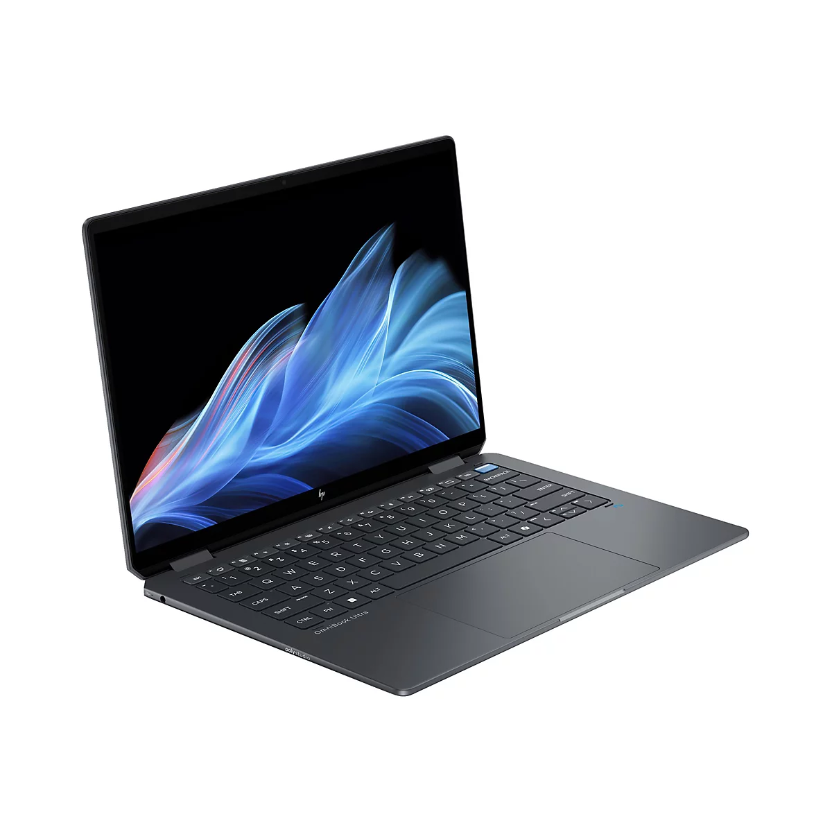 Ein graues Laptop mit geöffnetem Display. Auf dem Bildschirm sind blaue und weiße, wellenförmige Formen zu sehen. Auf der Tastatur steht "OmniBook Ultra".