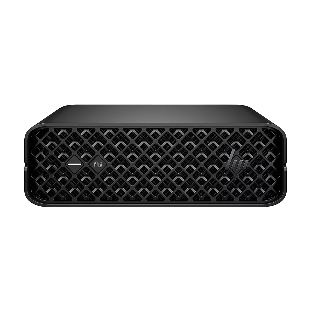 Schwarzer Mini-PC mit Lochmuster auf der Vorderseite. Auf der rechten Seite ist das HP-Logo zu sehen.