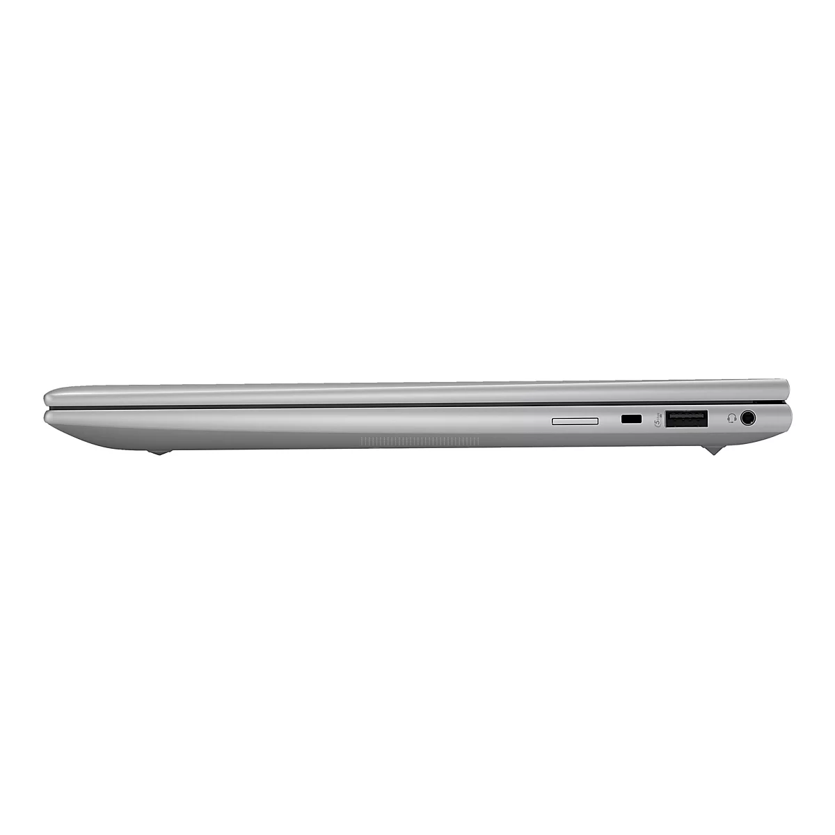 Draufsicht auf ein silbernes Notebook. Auf der Seite befinden sich Anschlüsse, darunter USB, SD-Kartenleser und Kopfhöreranschluss.